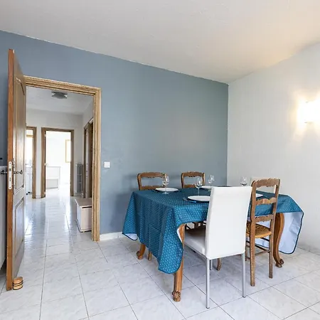 Charming 1 Bdr Terrace & Garage Daire *