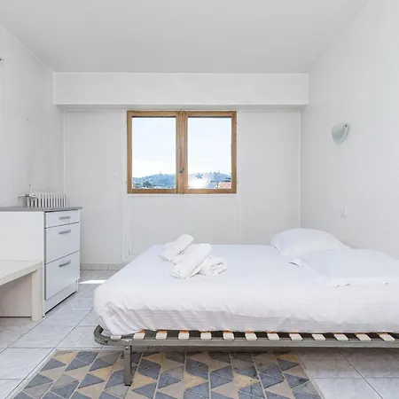 Apartamento Charming 1 Bdr Terrace & Garage *