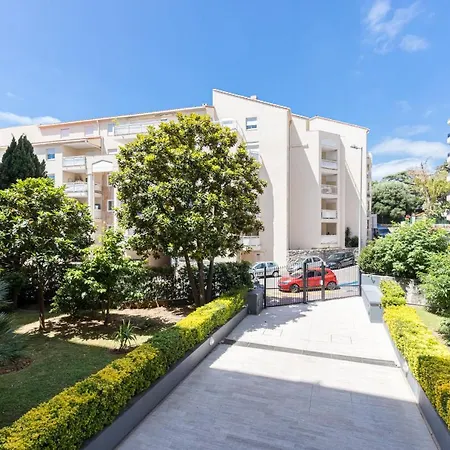 Charming 1 Bdr Terrace & Garage Apartamento Cannes